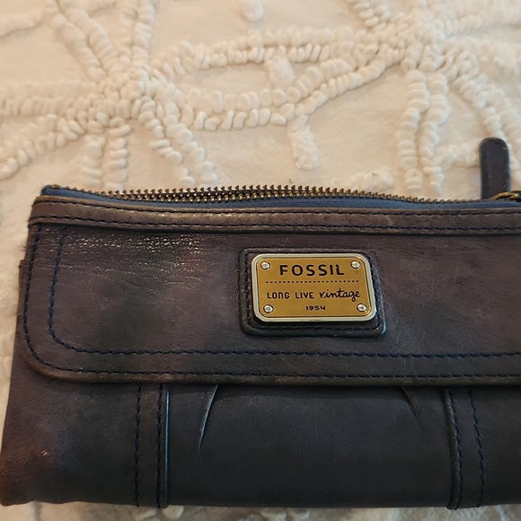 Fossil blue gray distressed wallet - Picture 8 of 9
